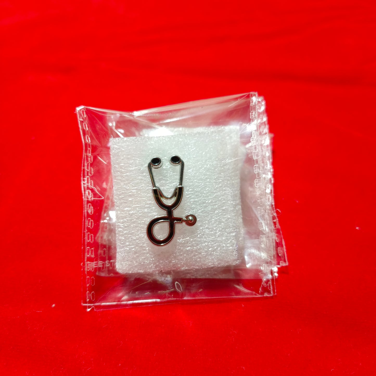 Lapel pins of stethoscope black